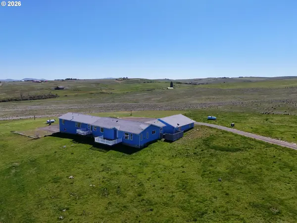 46 Palomino DR, Centerville, WA 98613