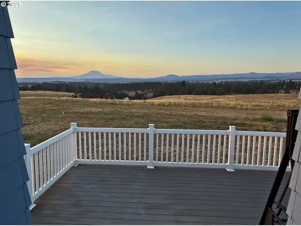 46 Palomino DR, Centerville, WA 98613