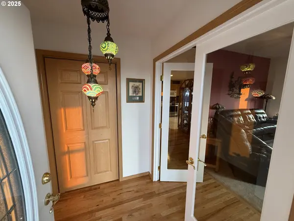 46 Palomino DR, Centerville, WA 98613