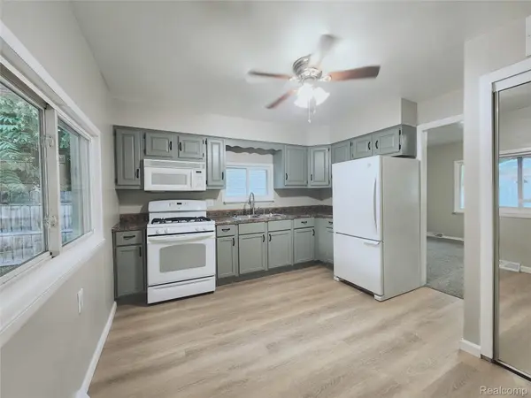 15334 Oldham ST, Taylor, MI 48180