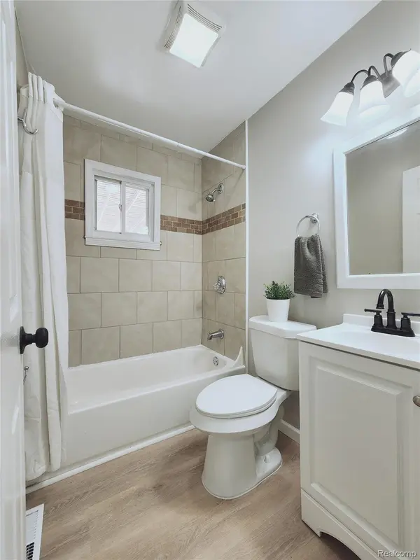 15334 Oldham ST, Taylor, MI 48180