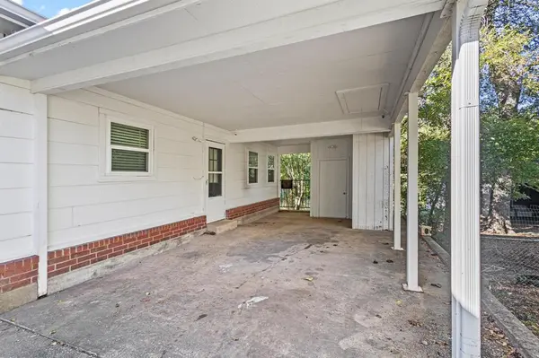 904 S Gribble Street, Sherman, TX 75090