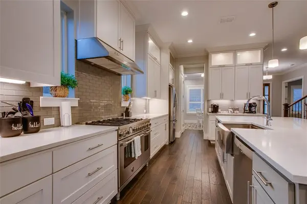 5712 Kenwood Avenue, Dallas, TX 75206