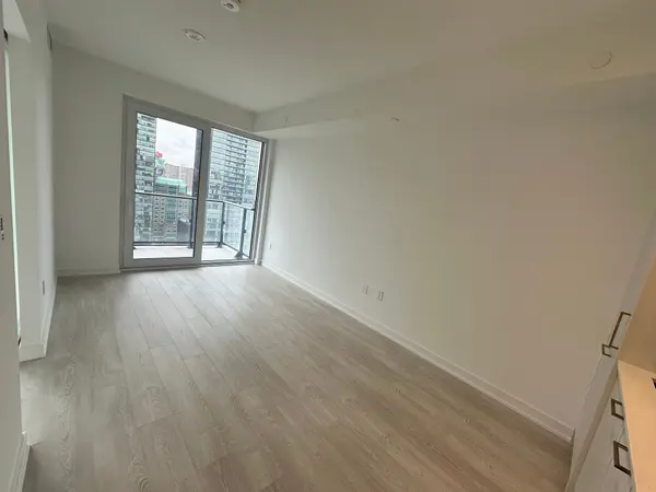 634 Church ST #1906, Toronto C08, ON M4Y 0G9