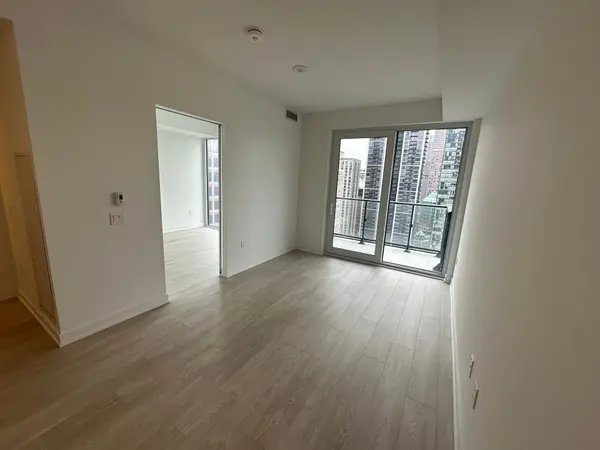 634 Church ST #1906, Toronto C08, ON M4Y 0G9