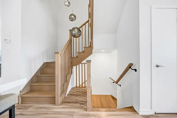 525 Marc Santi BLVD, Vaughan, ON L6A 5C5