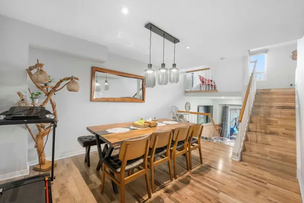 21 Garden AVE, Brampton, ON L6X 1M4