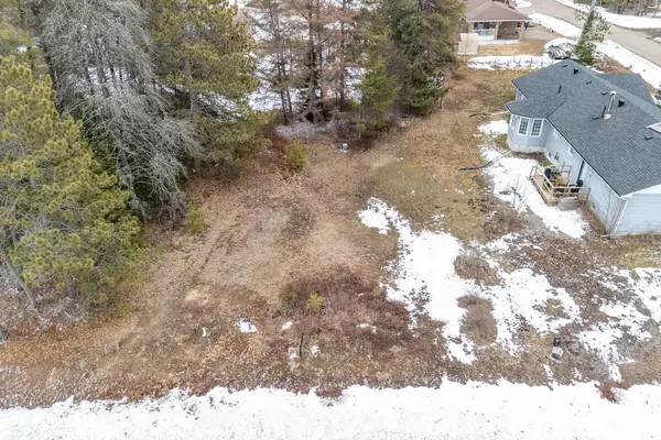 18 Birchview DR, Madawaska Valley, ON K0J 1B0