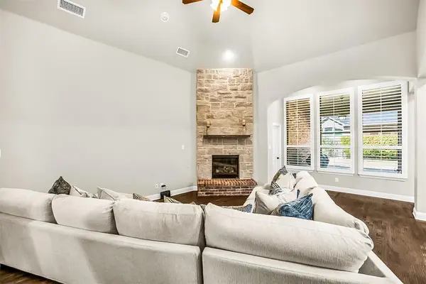 6913 Barolo Drive, Rowlett, TX 75088