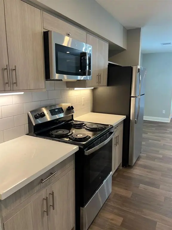 8003 Woodway Drive #0107, Houston, TX 77063