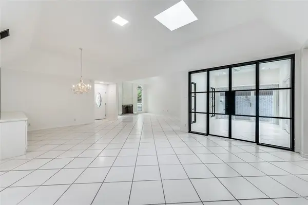 3805 Brookhaven Circle, Fort Worth, TX 76109