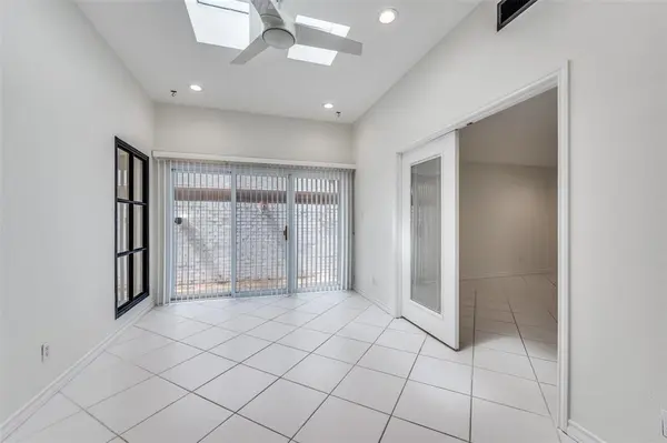 3805 Brookhaven Circle, Fort Worth, TX 76109