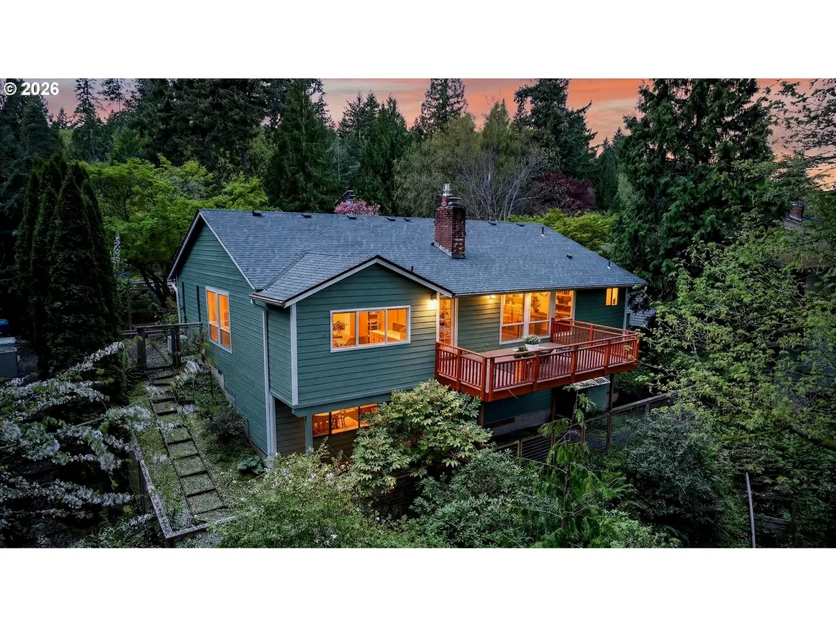 10430 SW 14TH DR, Portland, OR 97219