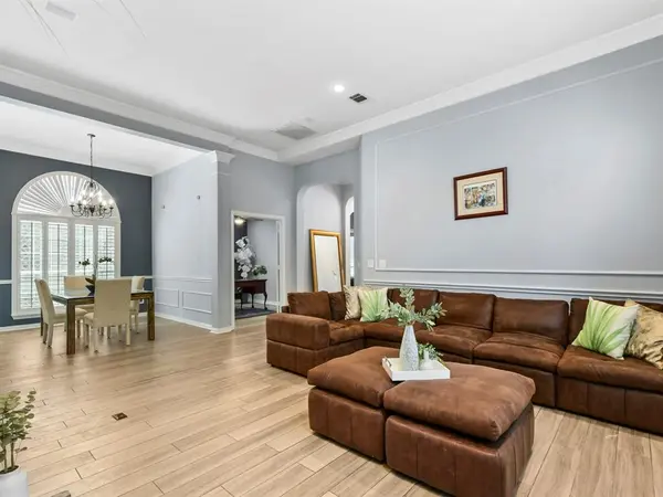 4025 Azure Lane, Addison, TX 75001