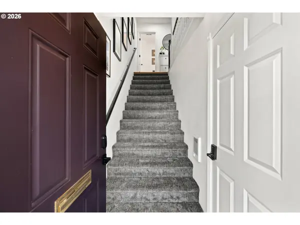 1636 SE KNAPP ST, Portland, OR 97202