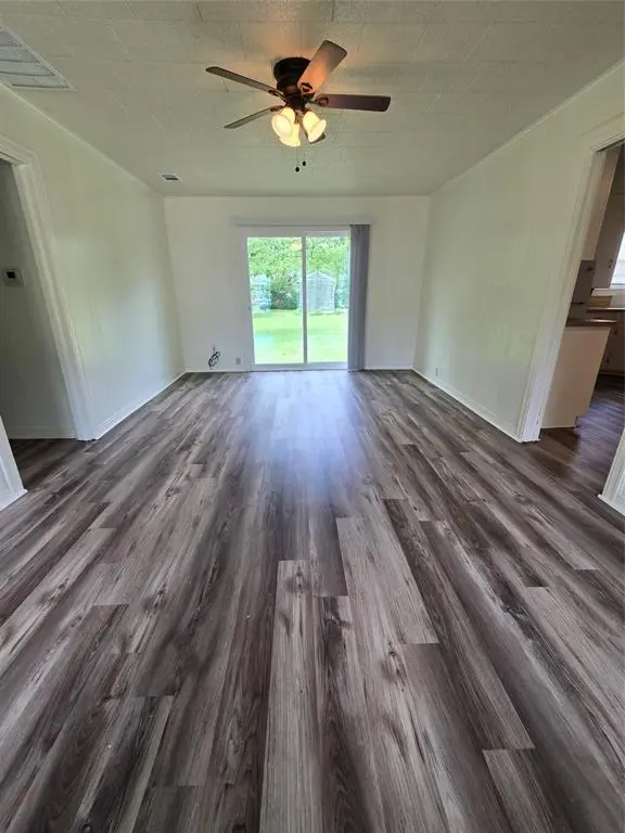 1813 Throckmorton Street, Gainesville, TX 76240