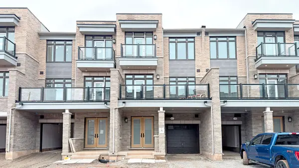 3327 Azam WAY, Oakville, ON L6M 5S3