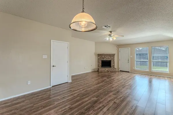 1311 Chapman Drive, Lancaster, TX 75134