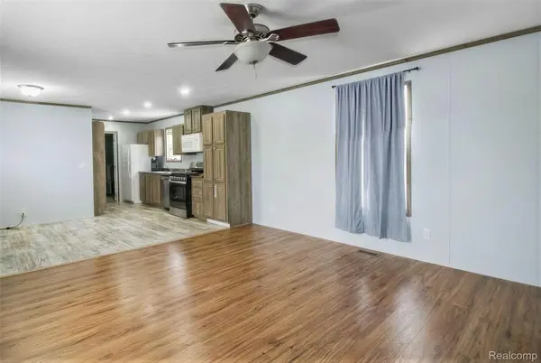 669 Lafferty DR, Rochester Hills, MI 48307