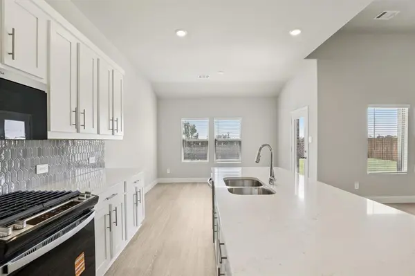 4014 Granbury Drive, Farmersville, TX 75442