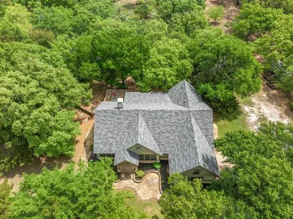 2151 Meadow Way, Terrell, TX 75160