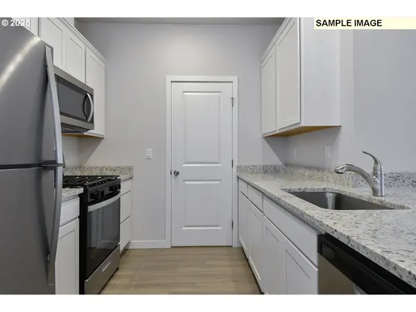 1251 PARKSIDE AVE, Woodburn, OR 97071