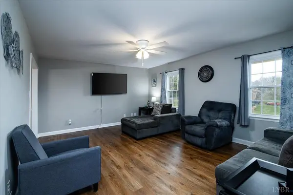 205 Robin Drive, Lynchburg, VA 24502