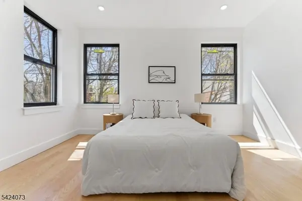 113 Oak St #1, Jersey City, NJ 07304