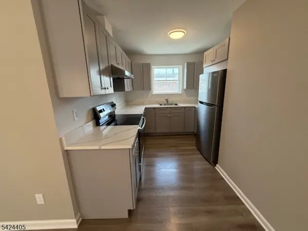 237 Main St, Hackettstown Town, NJ 07840