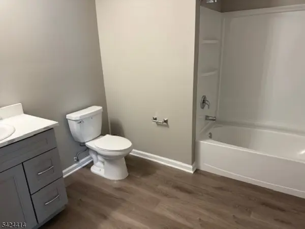 237 Main St, Hackettstown Town, NJ 07840