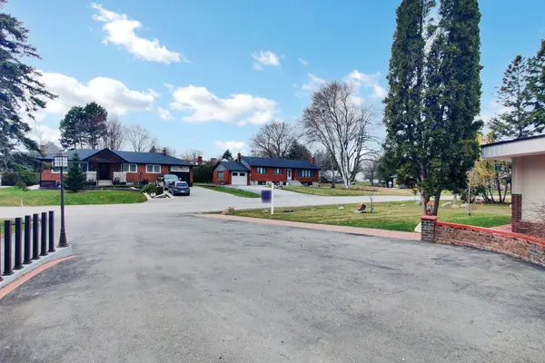 115 Lynwood CRES, King, ON L0G 1N0