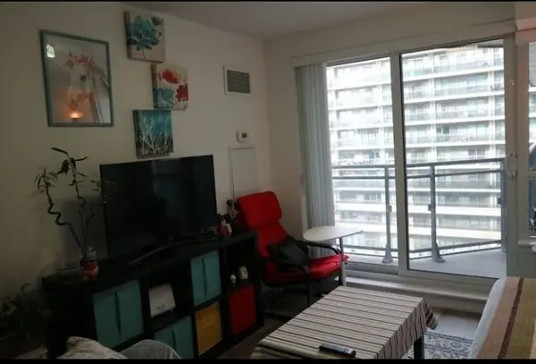 372 Highway 7 RD E #719, Richmond Hill, ON L4B 0C6