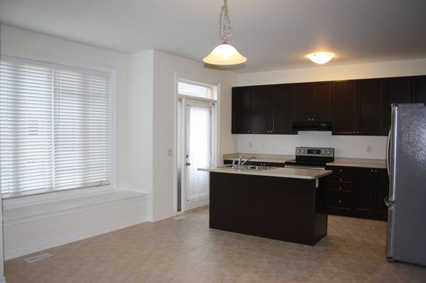 87 bear run RD, Brampton, ON L6X 2Z9