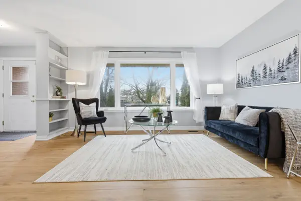 704 Owen Sound ST, Shelburne, ON L9V 2W7