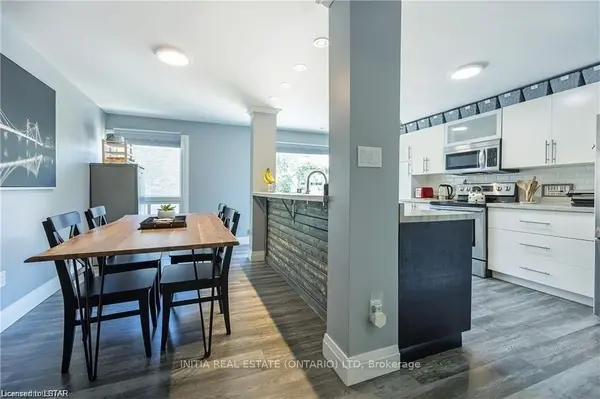 28 Chiddington Gate S, London South, ON N6C 4Y3