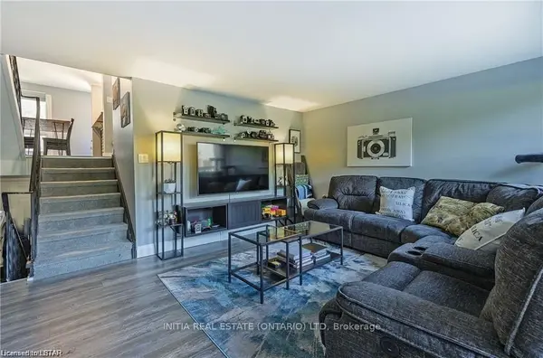 28 Chiddington Gate S, London South, ON N6C 4Y3