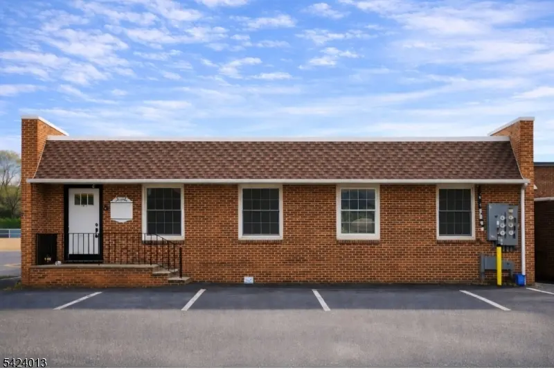 2504 Plainfield Ave, Scotch Plains Twp., NJ 07076