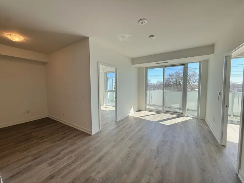 1010 Sandy Beach RD #212, Pickering, ON L1W 3V9