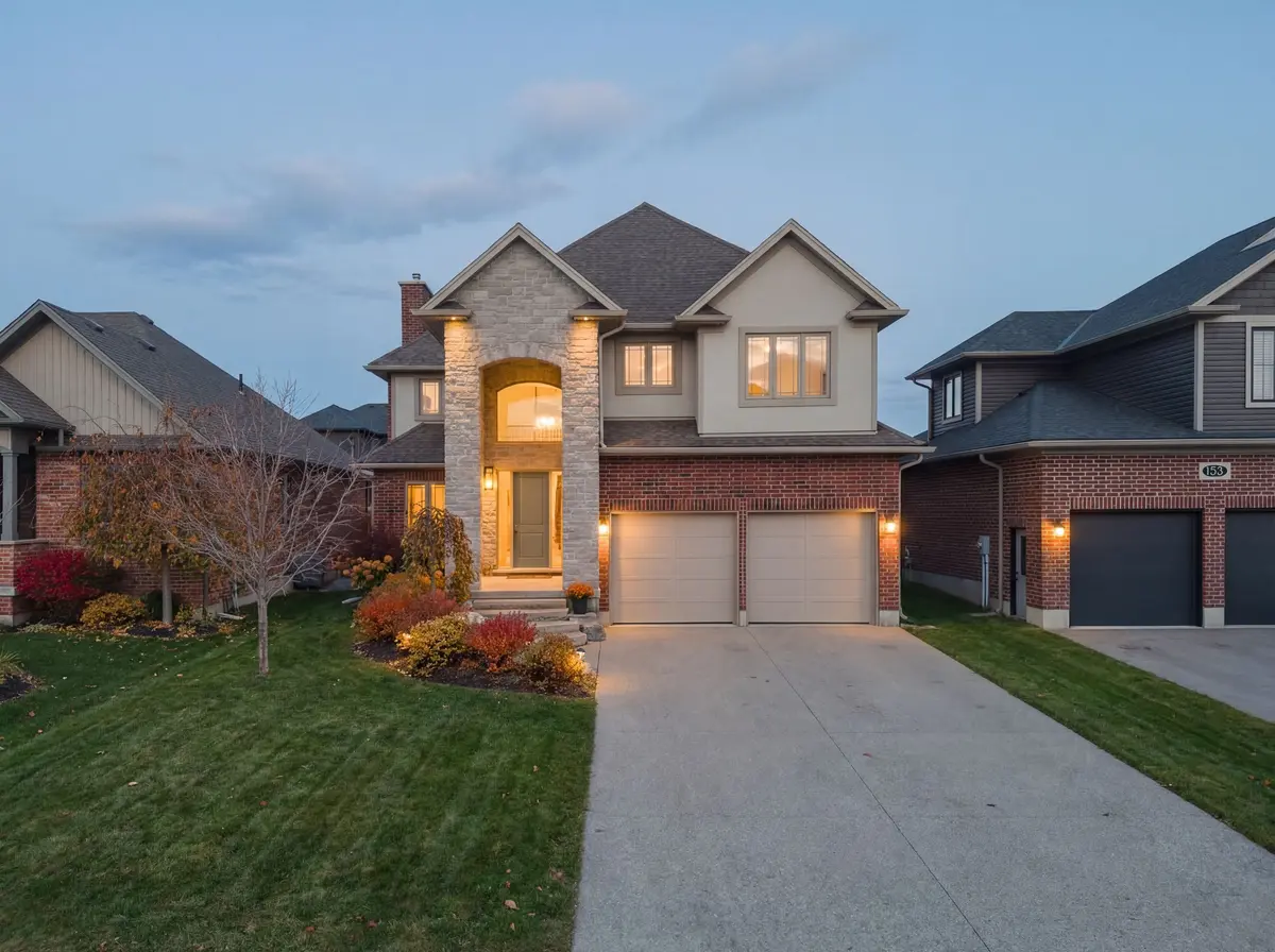 157 Ridgeview DR, Mapleton, ON N0G 1P0