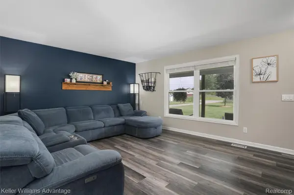 26855 King RD, Brownstown Charter Township, MI 48174