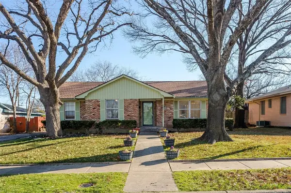 2608 Meandering Way, Plano, TX 75074