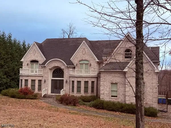 89 Knollwood Dr, Watchung Boro, NJ 07069