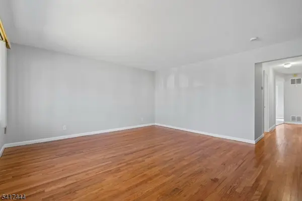 2075 Barnett St, Rahway City, NJ 07065