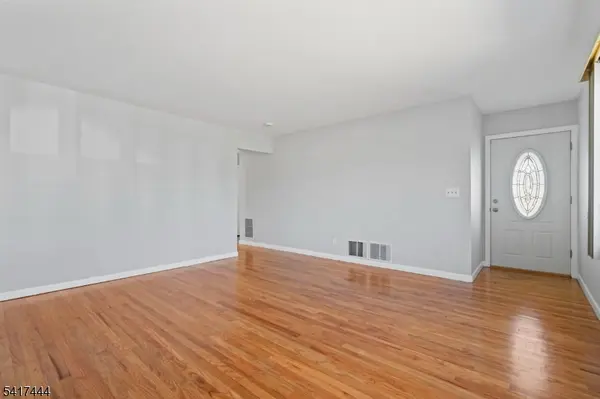 2075 Barnett St, Rahway City, NJ 07065