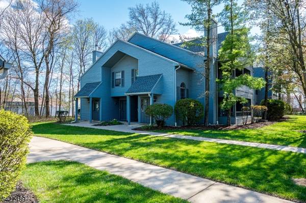 502 Woodhaven Dr #502, Edison Twp., NJ 08817