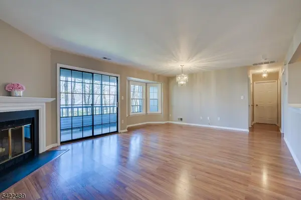 502 Woodhaven Dr #502, Edison Twp., NJ 08817