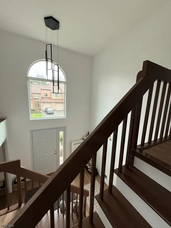 22 Castle Ridge Dr #22, East Hanover Twp., NJ 07936