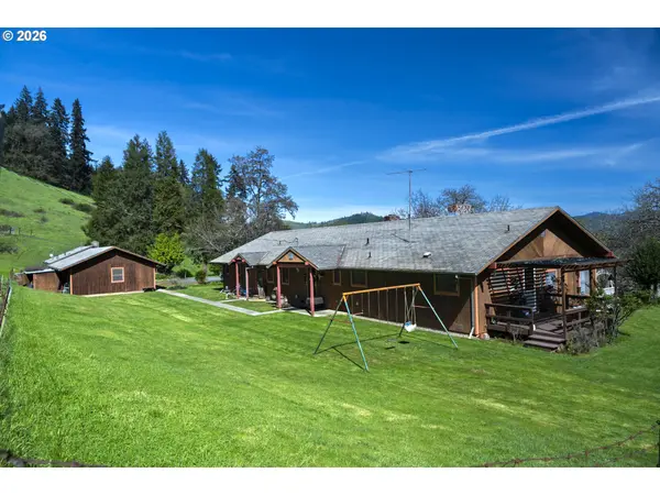 1349 WILLIS CREEK RD, Winston, OR 97496