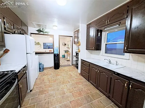 1005 Jones AVE, Pueblo, CO 81004