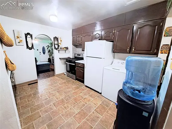 1005 Jones AVE, Pueblo, CO 81004